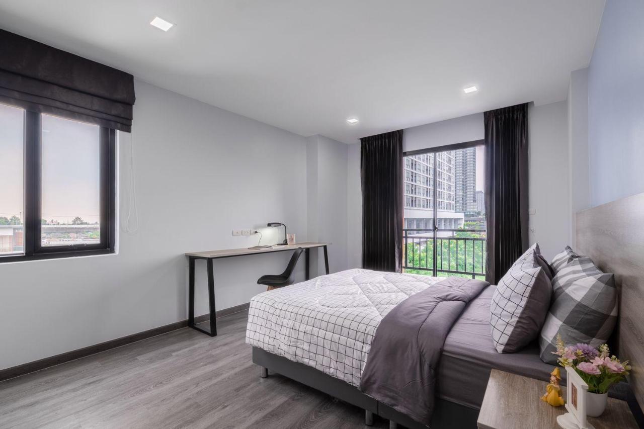Aqua Residences: New Rooms Near Wutthakat BTS Station Bangkok Exterior photo