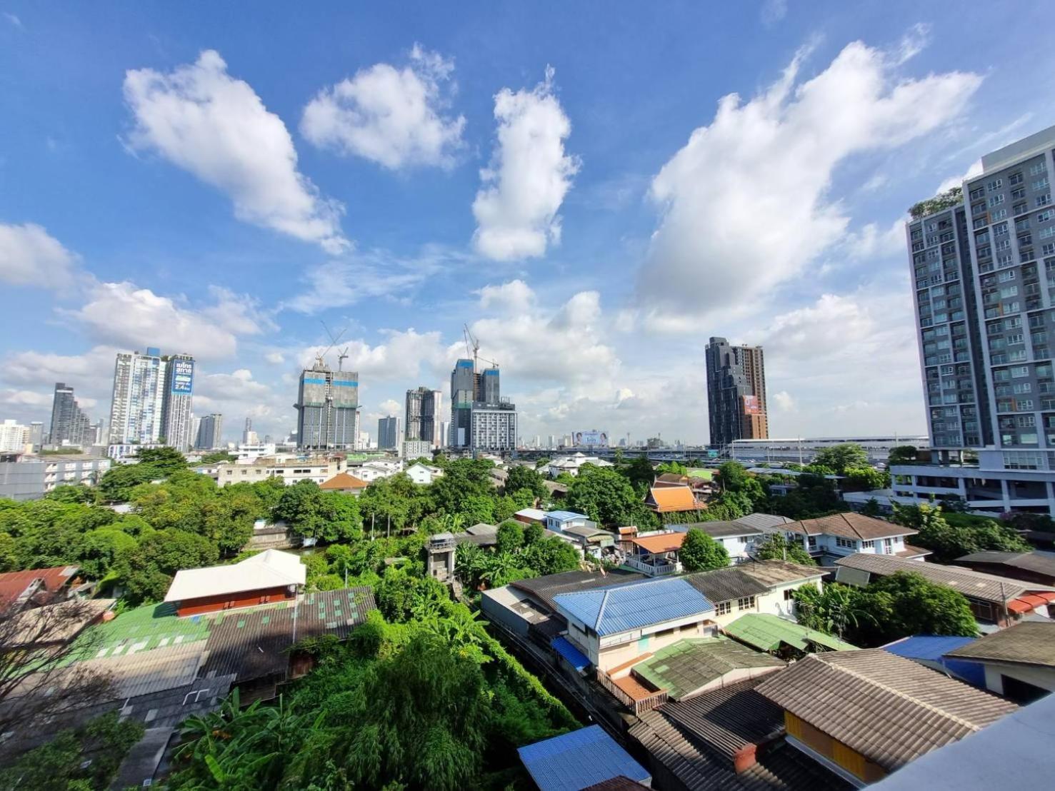 Aqua Residences: New Rooms Near Wutthakat BTS Station Bangkok Exterior photo